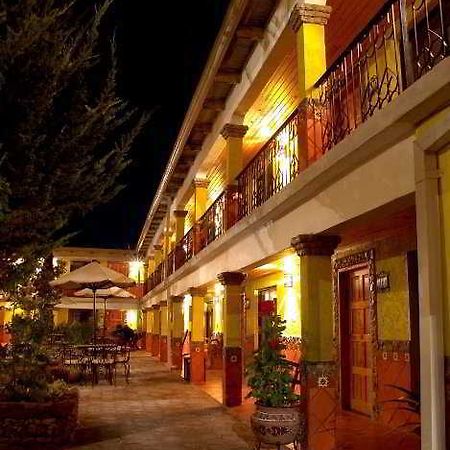 Plaza Mexicana Margarita's Creel Exterior foto