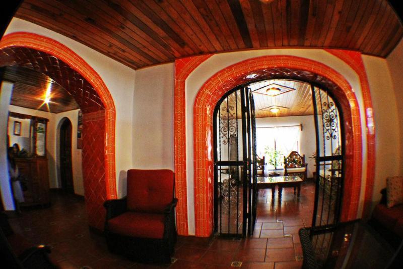 Plaza Mexicana Margarita's Creel Exterior foto