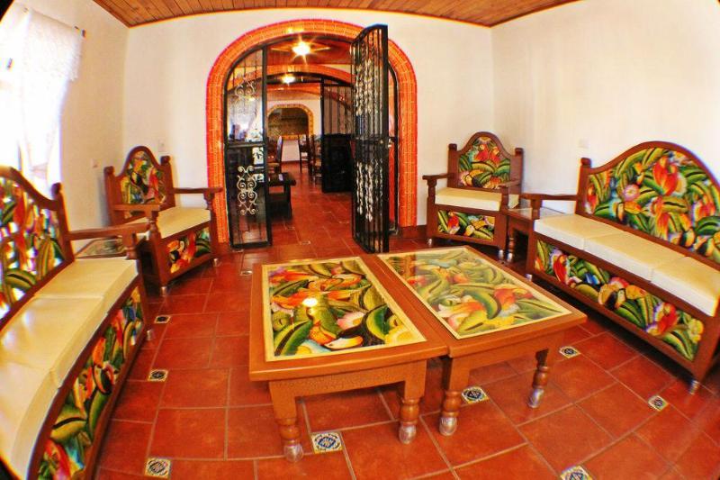 Plaza Mexicana Margarita's Creel Exterior foto