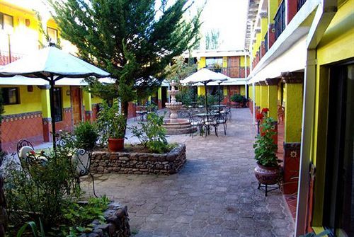 Plaza Mexicana Margarita's Creel Exterior foto